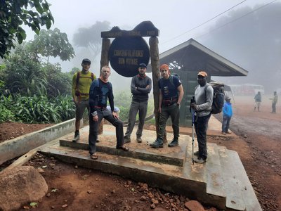 Успішне сходження на Кіліманджаро
