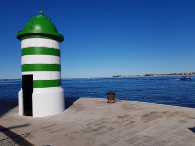 маяк в адріатичному морі